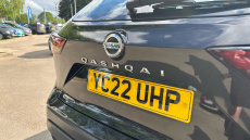 Nissan Qashqai 1.3 DiG-T MH Acenta Premium 5dr Petrol Hatchback